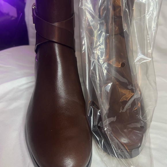 🔥Michael Kors Women's Brown Riding Boots Wide Calf🔥 - Picture 3 of 10